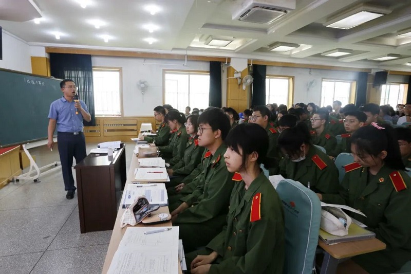 沈阳市第一二O中学召开2023年辽宁省普通高中数学学科新课程新教材课堂教学展示与培训06.jpg